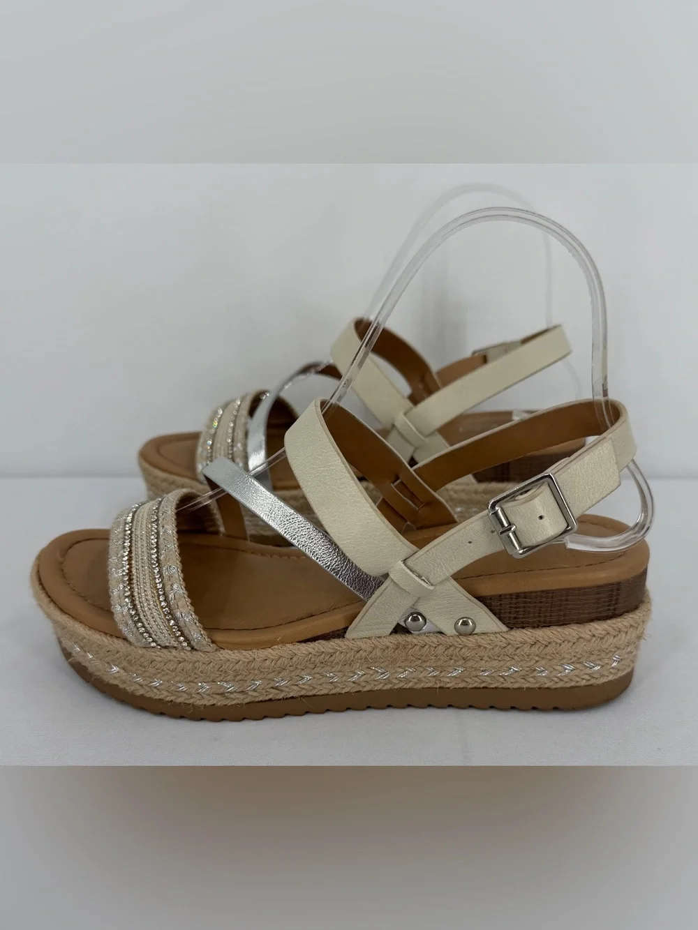 Neutral Espadrille flatform platform sandals rhinestone 7.5 resort vacation